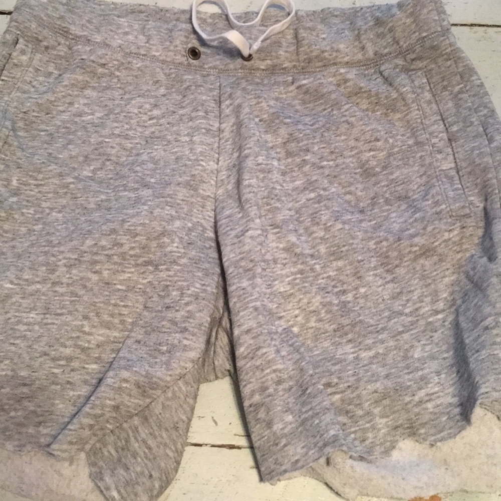 Super snazzy shorts! DIY-ed by Susan! 🤗🤩
